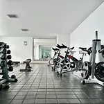 Amazing Beach Apartment, 3 Bedrooms With Ocean View